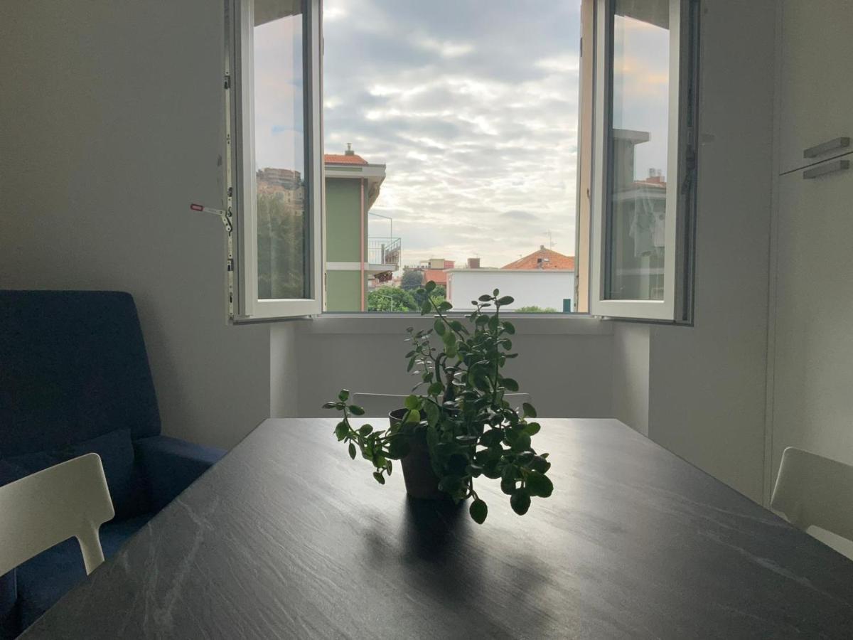 Casa Vacanze Romeo Pietra Ligure Esterno foto