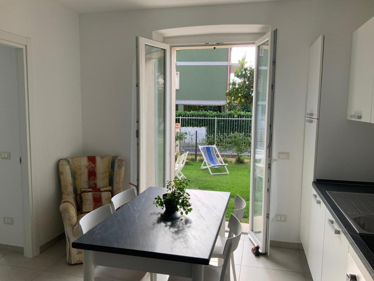 Casa Vacanze Romeo Pietra Ligure Esterno foto