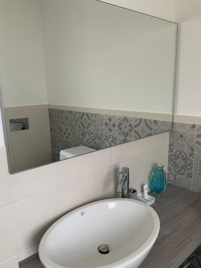 Casa Vacanze Romeo Pietra Ligure Esterno foto