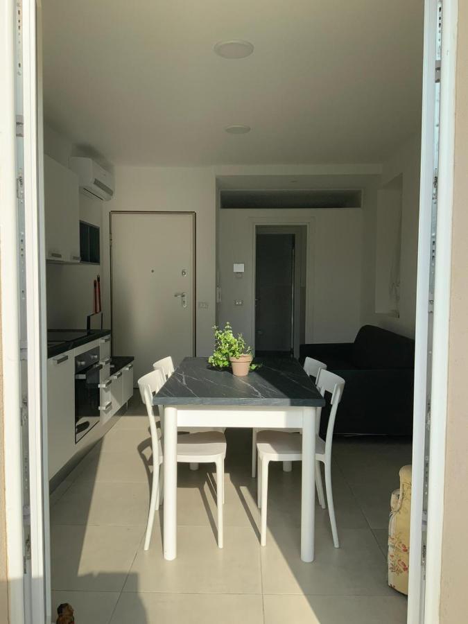 Casa Vacanze Romeo Pietra Ligure Esterno foto