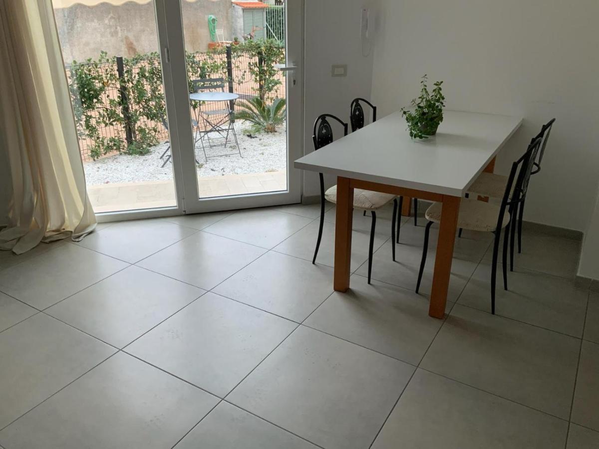 Casa Vacanze Romeo Pietra Ligure Esterno foto