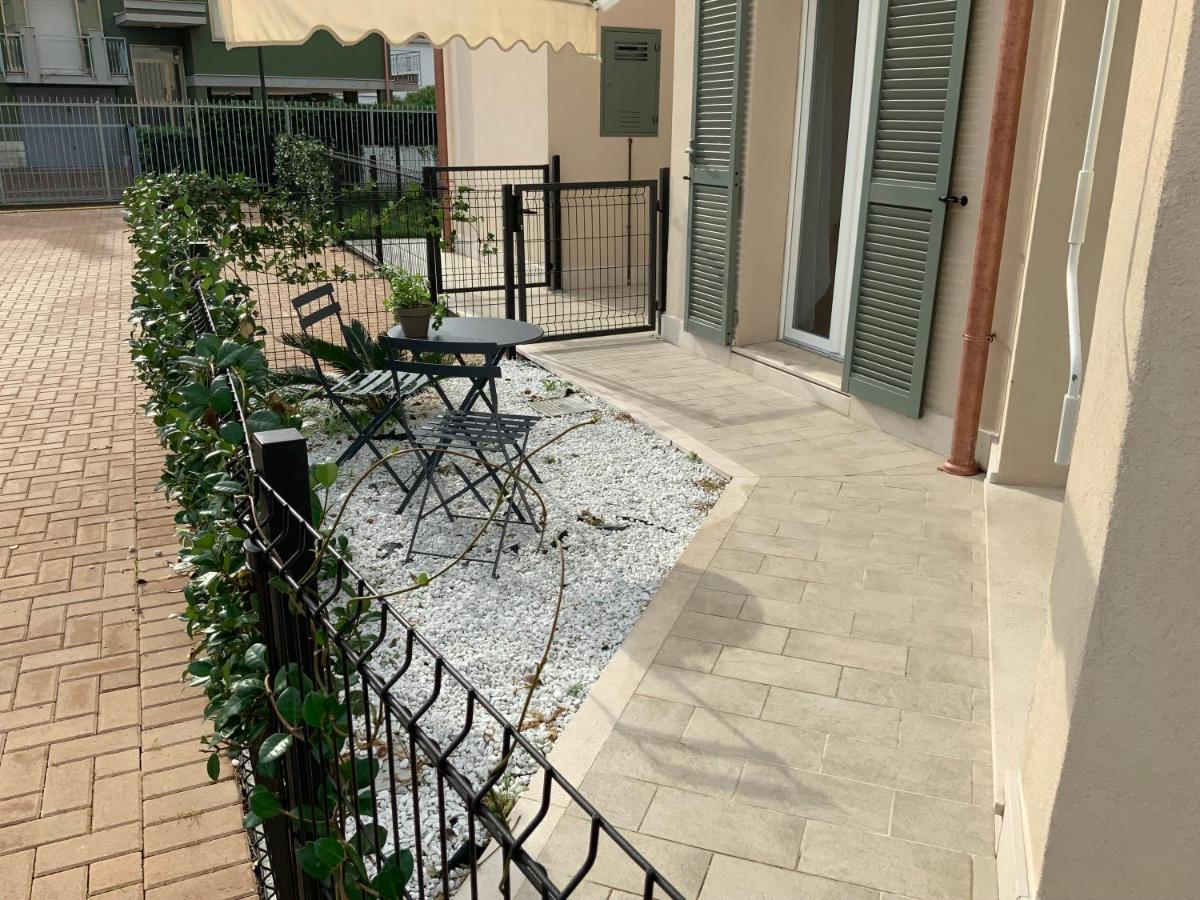 Casa Vacanze Romeo Pietra Ligure Esterno foto
